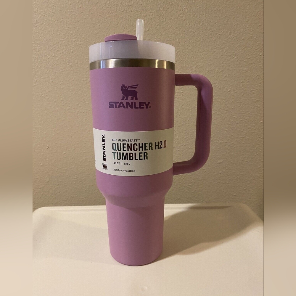 StanIey 40 oz. Quencher H2.0 FlowState Tumbler - Lavender